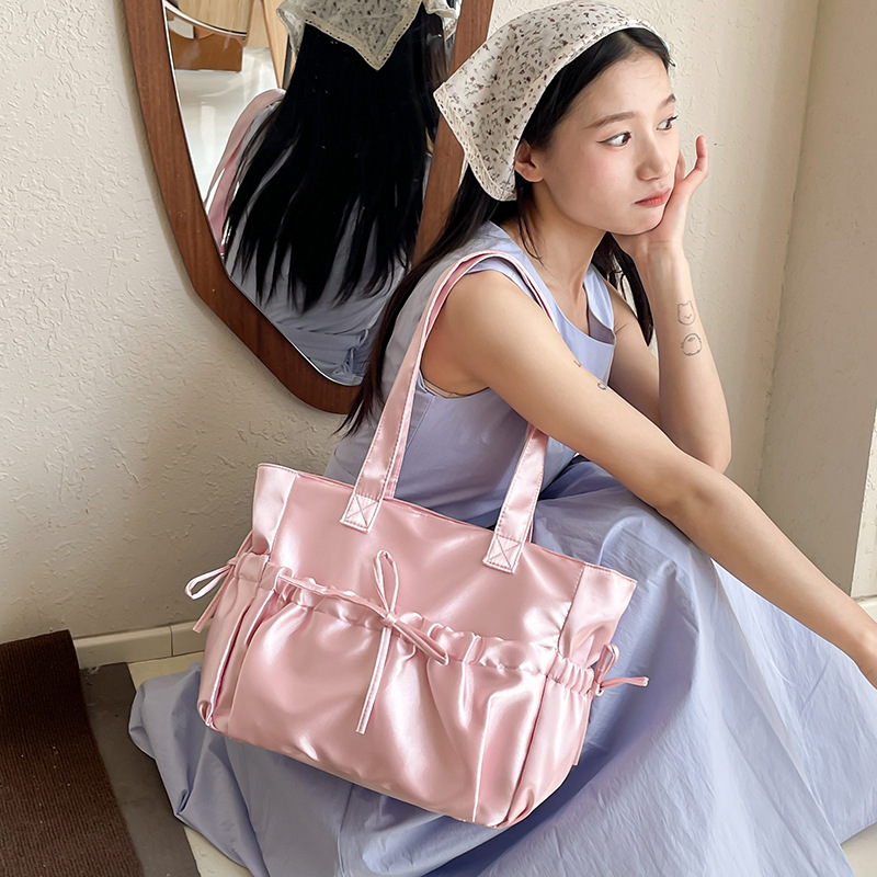 Satin Ballet Style Pleated Bow - Laptop Accessories For Girls recension och pris